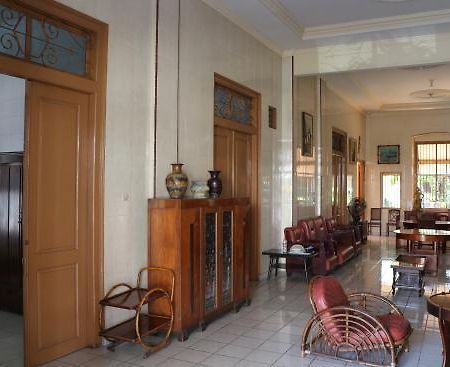 Hotel Paviljoen Σουραμπάγια Εξωτερικό φωτογραφία