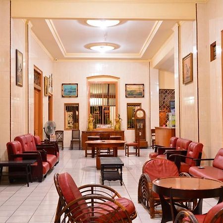 Hotel Paviljoen Σουραμπάγια Εξωτερικό φωτογραφία